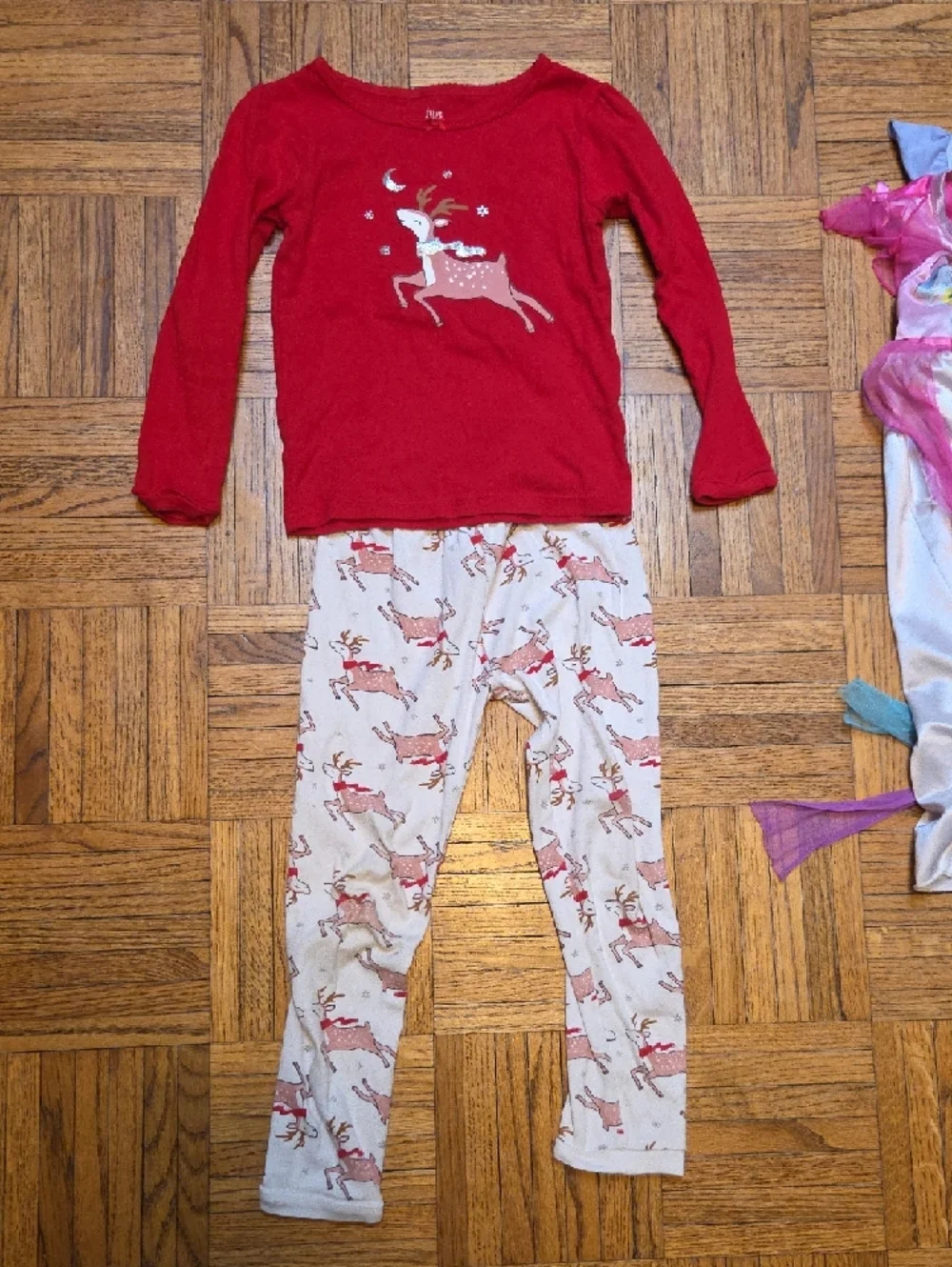 Three Pajamas Girls Size 4-5 - Picture 6 of 8